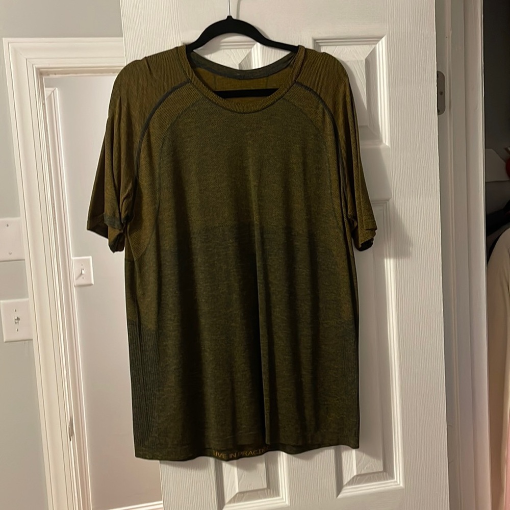 Black/Yellow gold mens T-shirt